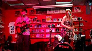 Slow Club - Trophy Room (live)