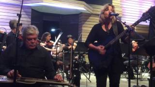 Terri Hendrix: "Hand Me Down Blues" (w/ Lloyd Maines &amp; Central Texas Medical Orchestra)