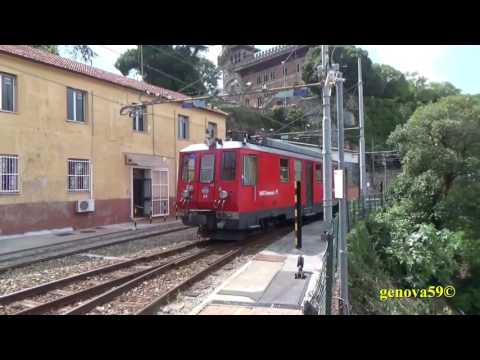 Arriva il Trenino di Casella a Manin