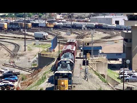 RR Hump Yard Action!   Freight Cars Free Rolling, Unloading Containers, Trains Galore!  Queensgate