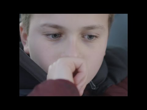 DES FLEURS - Un film de Baptiste Petit Gats - Bande annonce