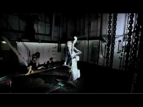 Andy Benz  electric upright double bass solo: Wamps Dance