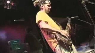 Resorte - 02 Caliente [Live @ Foro SoL Vive Latino 2000]