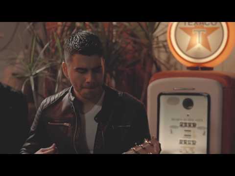 Un Romántico - Salvador Aponte