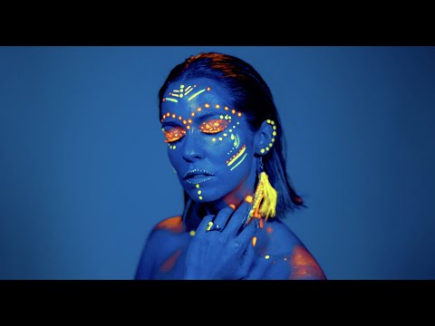 Sofía Ellar - Cuento Conmigo (Videoclip Oficial)