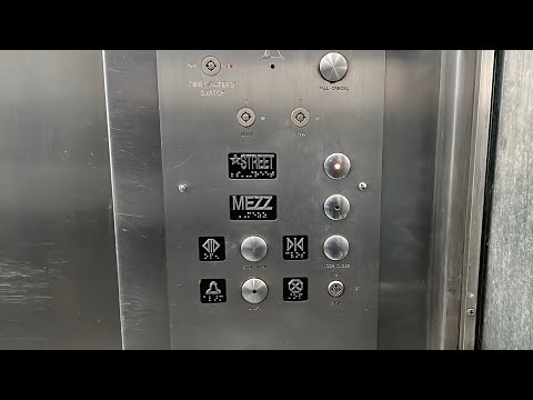 (Before Mod) Northern Hydraulic Elevator at Archives Metro, Washington DC