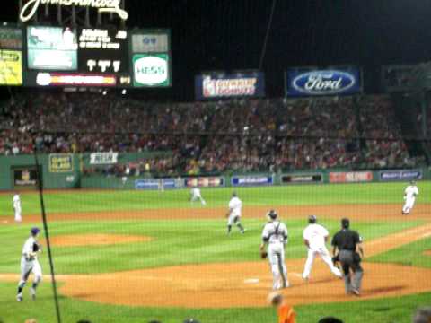Rocco Baldelli Smashes two runs in!