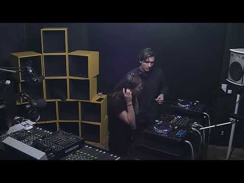 Navalon Radio with Nicky Elisabeth + Hubert Kirchner