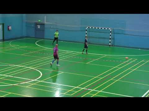 5 КУ 9  лига  ХарьковФАМ Б – Old Guys    1 тайм