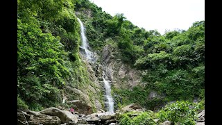 涼山瀑布清涼一下