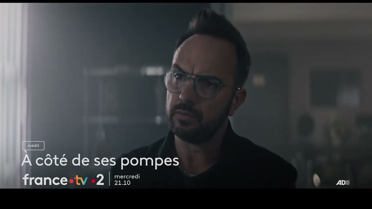 Miniature de la vidéo [Bande-annonce] À côté de ses pompes du film À côté de ses pompes