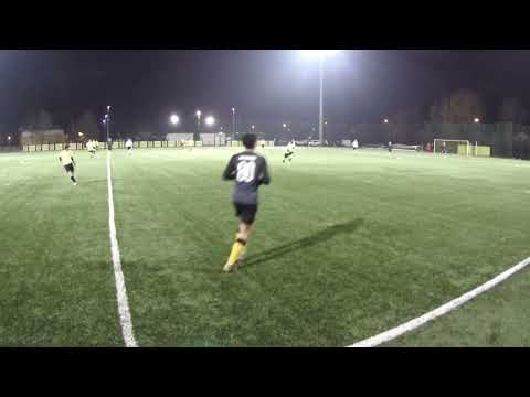 KS Łomianki 2006 - Escola 2007B wynik 3:2 data 9.11.2022