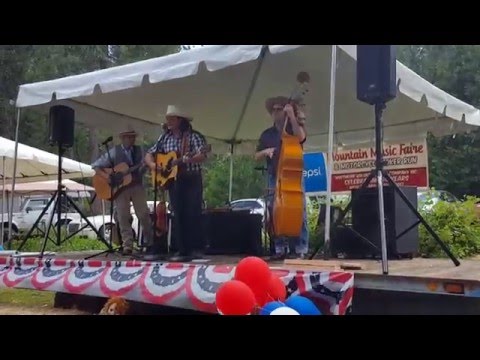 Busking My Way to Tennessee by Matthew Songmaker and the December Bicyclists