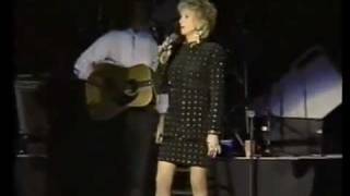 TAMMY WYNETTE - I BELIEVE IN FAIRY TALES