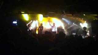 De staat - Old MacDonald Had No Farm No More