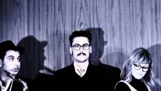 Tre Capelli Sul Comò Lyrics English Translation