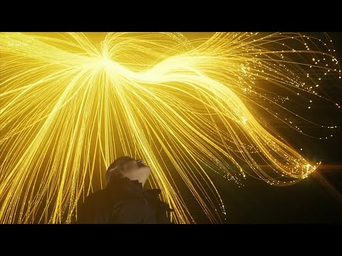 Secrets of Size: Atoms to Supergalaxies 2/4 - Going Big - BBC Science Documentary