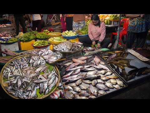 Evening Street Market @Phsa Sam Hanh - River Fish, Fresh Vegetable, Seafood & More Food Selling Here