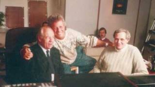 Kenny Colman sings "I need you" with cello