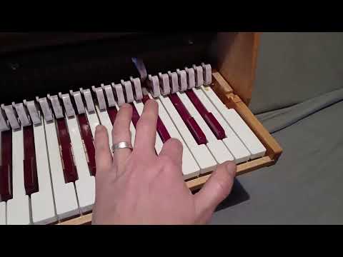 chromatic toy piano Michelsonne Paris 37 keys - very good sound ! image 4