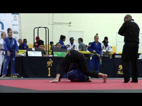 Audret Drew (Checkmat) vs. Victoria Tome (Soul Fighters) - 2015 IBJJF Houston Open