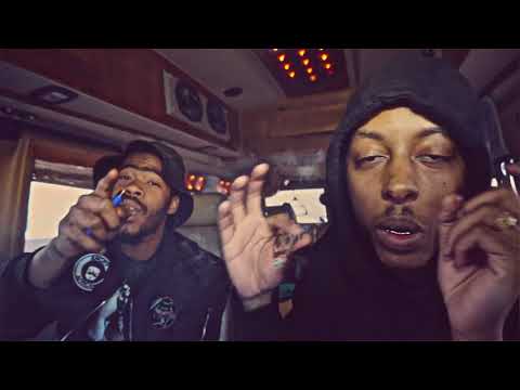 3rd World Momo x Tay Dollas - I Got My Stick  SHOT BY @dahoodnerds Cuzzo Shot This