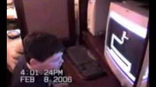Kid gets a shock!!! Verry Funny!!! Unedited Version Kid gets a shock!!! Verry Funny!!! Unedited Version