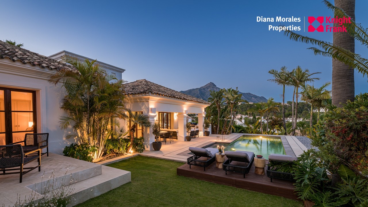 Villa for sale in Bellevue, Nueva Andalucia
