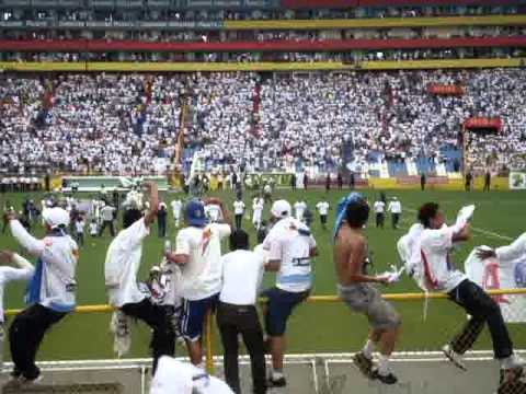 "ALIANZA F.C vs FAS (Entrada)  FINAL 2011" Barra: La Ultra Blanca y Barra Brava 96 &bull; Club: Alianza