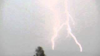 preview picture of video 'lightning_15.august 2010, búrka'