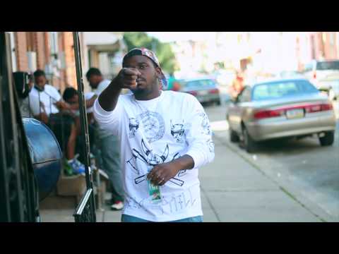 Louie V Gutta X Trap St MOE - Hot Nigga VIDEO