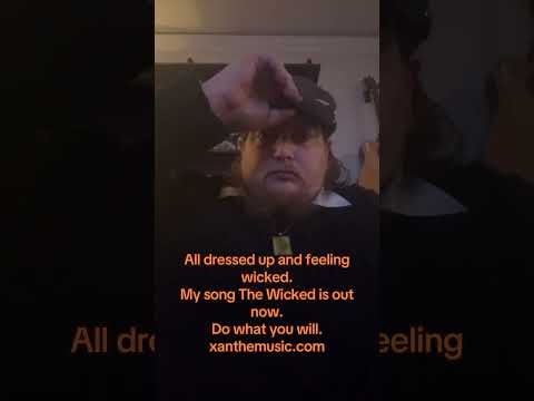 #darkmusic #altfolk #indierock #undergroundmusic #diyartist #moodymusic #chicago #music #guitar