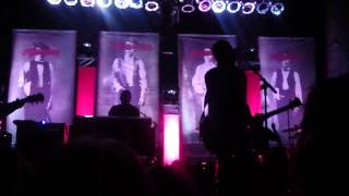 Needtobreathe-Through the Smoke (Live)