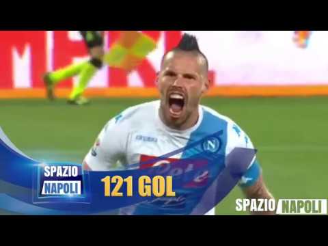 I napoletani salutano Hamsik