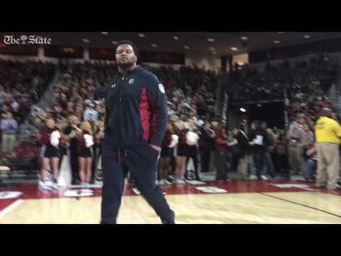 USC recognizes Skai Moore, Jake Bentley, team leaders