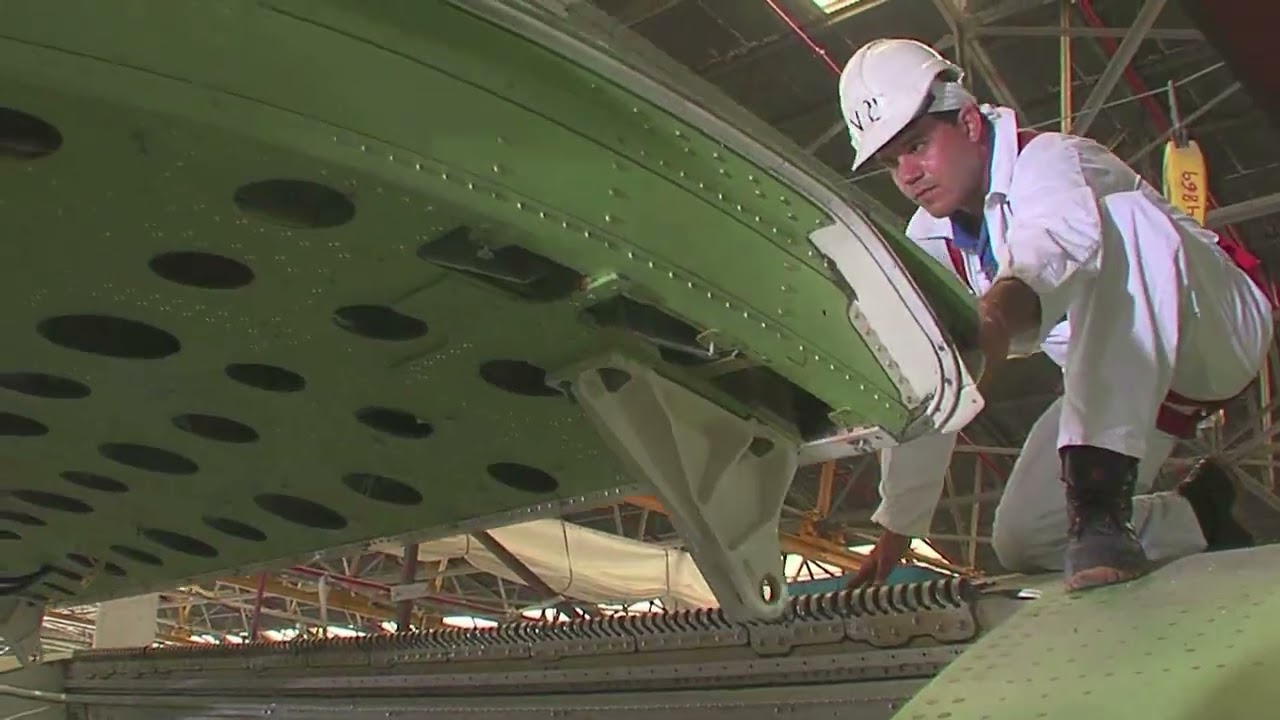 Watch B767-300BDSF in Action