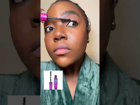 Everyday makeup must have! #mascara #everydaymakeup #makeuptutorial #makeuptips #drugstoremakeup