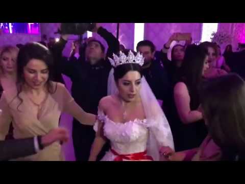 Aktyor Müşviq Şahverdiyev`in toyu oldu