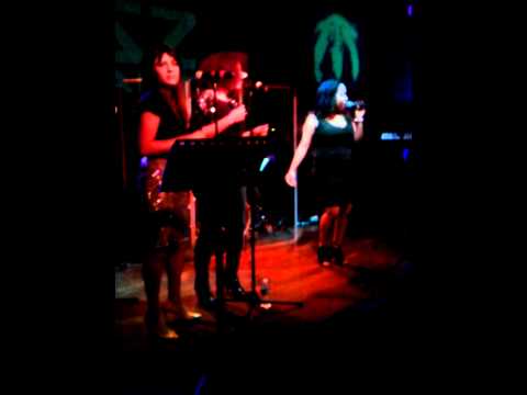 Elodie JI au Bizz-Art le 18/2/2015