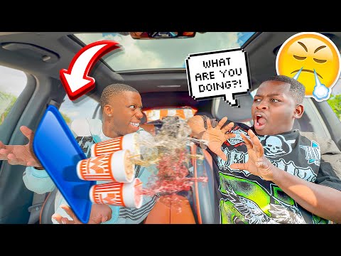 DUMPING ICE COLD FOUNTAIN DRINKS ALL OVER MY ANGRY BOYFRIEND!!! *BAD IDEA*