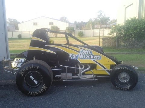 Wingless Sprints heat 1 lismore Speedway 17/11/12