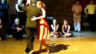 Pablo Rodriguez & Noelia Hurtado 'Araca la cana'