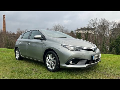 2016 Toyota Auris Hybrid - Image 2