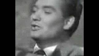 Milan Chladil - Je nas jedenact