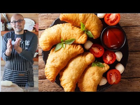 PANZEROTTI FRITTI ricetta facile panzerotti RICETTA PANZEROTTI FRITTI RIPIENI
