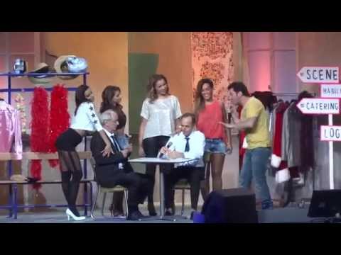 Les enfoirés 2014 - Sketch - Intermède - La chanson des Restos remix