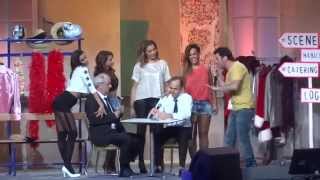 Les enfoirés 2014 - Sketch - Intermède - La chanson des Restos remix