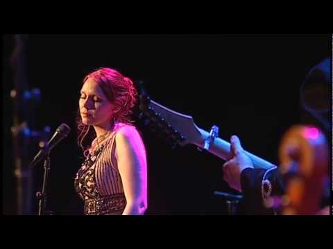 'Running Up That Hill' - Julia Henning: Live at the Sydney Opera House