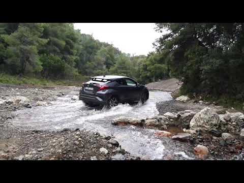 Toyota C-HR AWD - (light) Off road