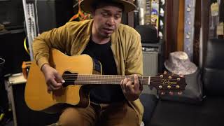 Video thumbnail for 1996 Takamine GB7C Garth Brooks Signature. by krispood